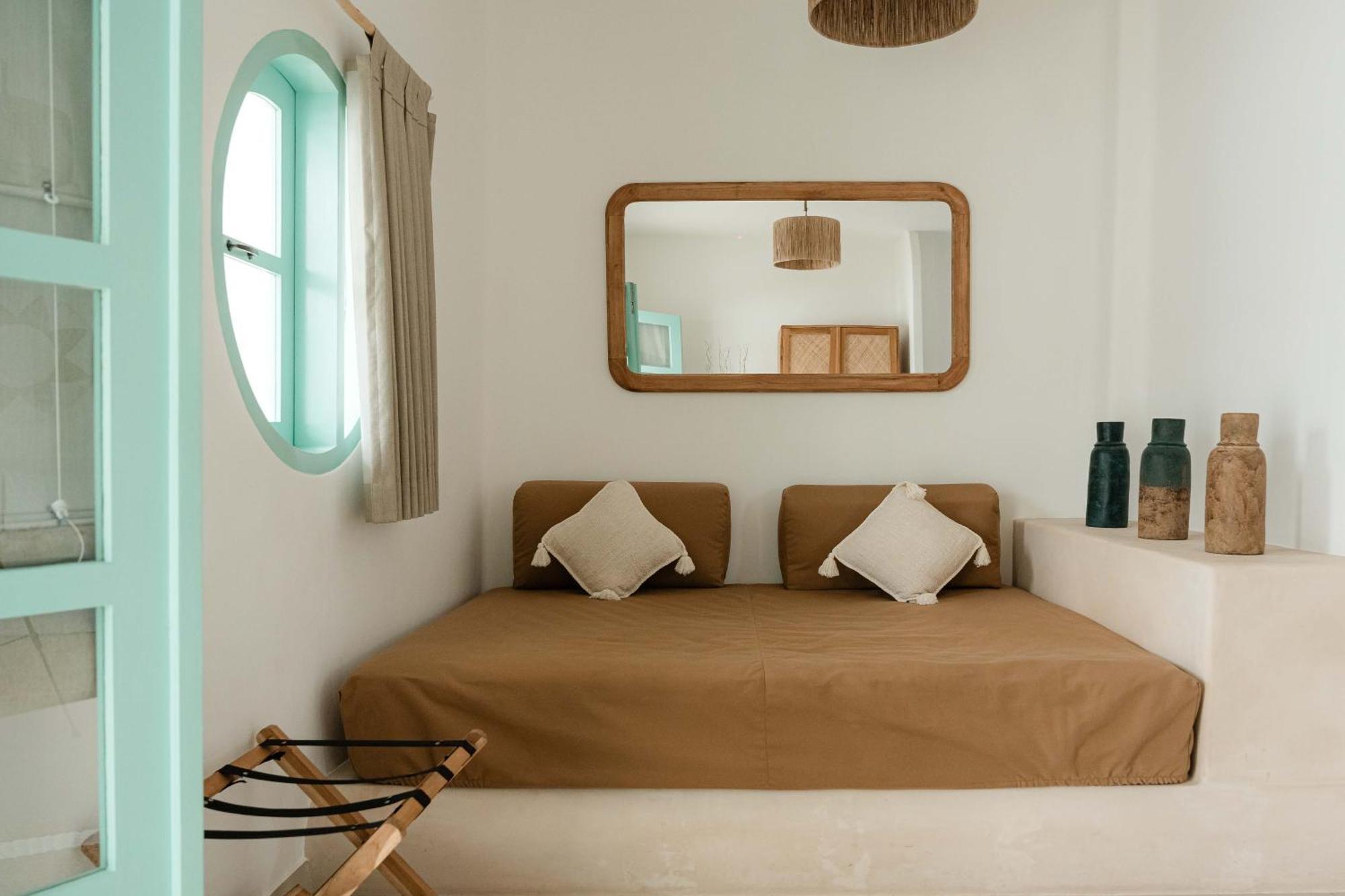 Quma Hotel กีลีตราวางัน ภายนอก รูปภาพ