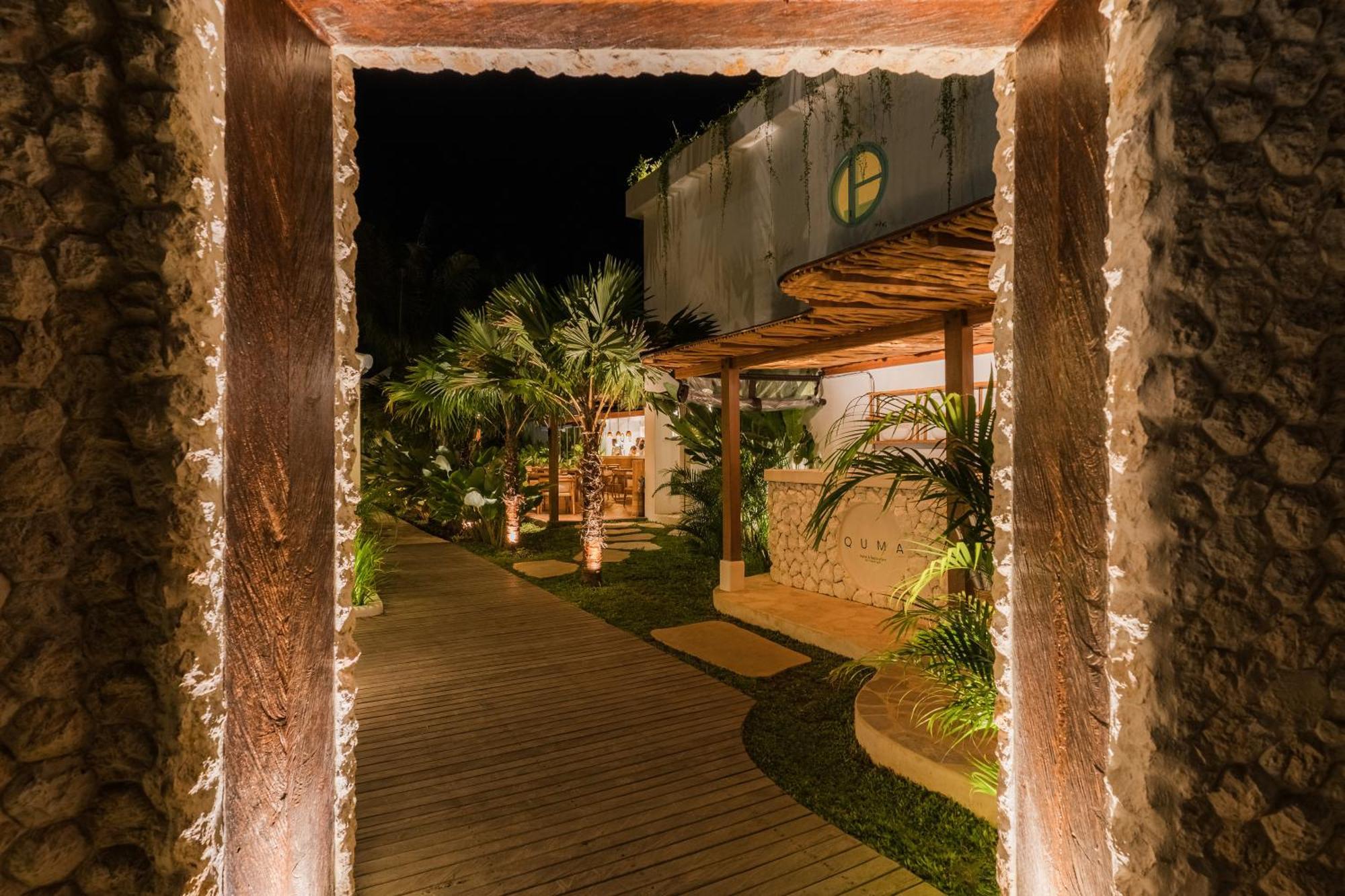 Quma Hotel กีลีตราวางัน ภายนอก รูปภาพ