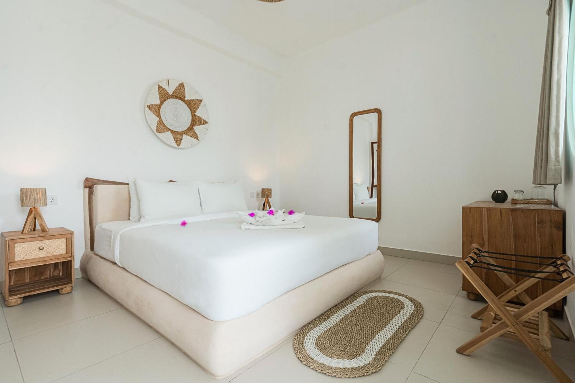 Quma Hotel กีลีตราวางัน ภายนอก รูปภาพ